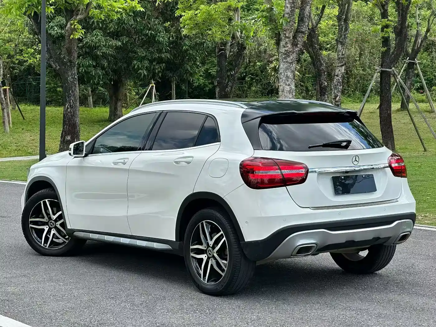 Mercedes-Benz GLA 2017 GLA 200 Fashion фото 9