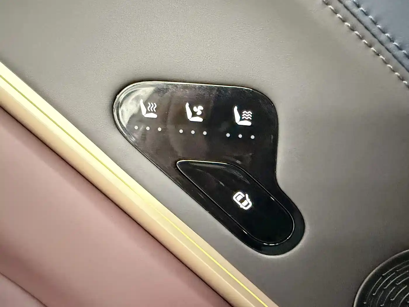 Avatr 11 2025 Facelift Max Range Extender фото 11