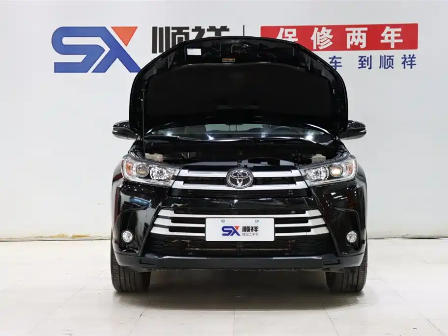 TOYOTA HIGHLANDER