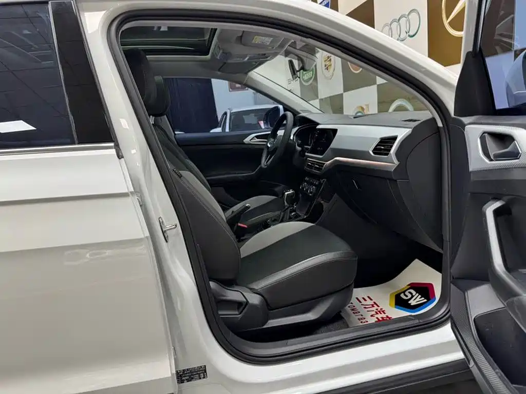Volkswagen Tacqua 2023 2021 1.5L Automatic Smart Connect Edition