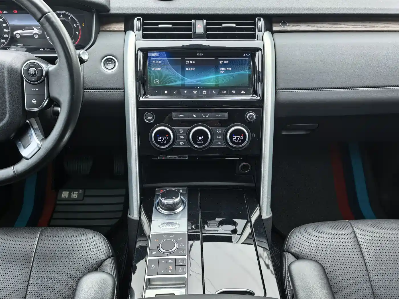 Land Rover Discovery 2017 3.0 SC V6 HSE фото 10