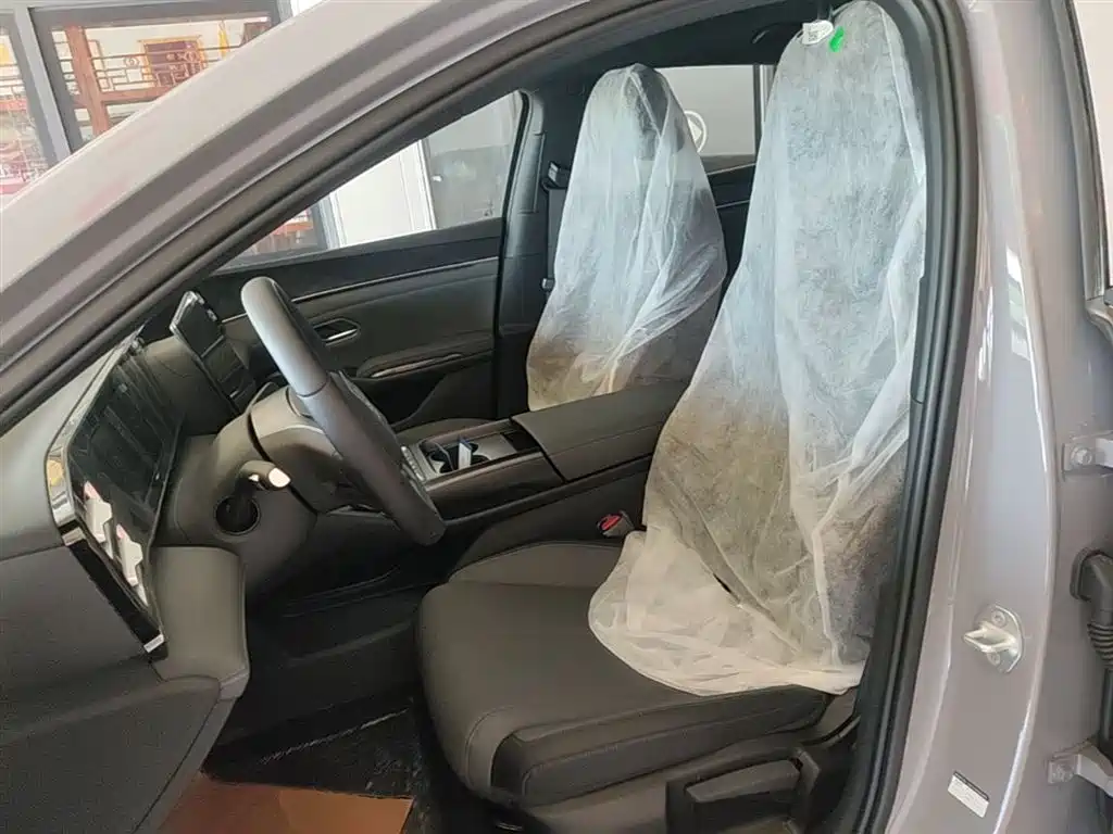 BYD Qin L 2026 DM-i 128KM Progressive фото 15