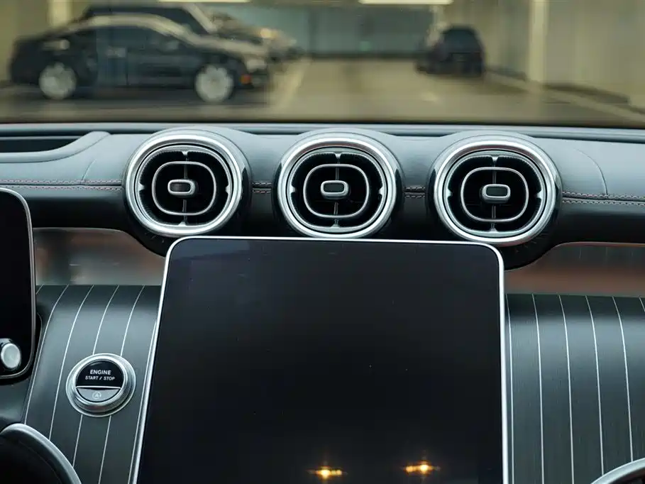 Mercedes-Benz GLC 2023 GLC 300 L 4MATIC Luxury 7-Seater фото 16