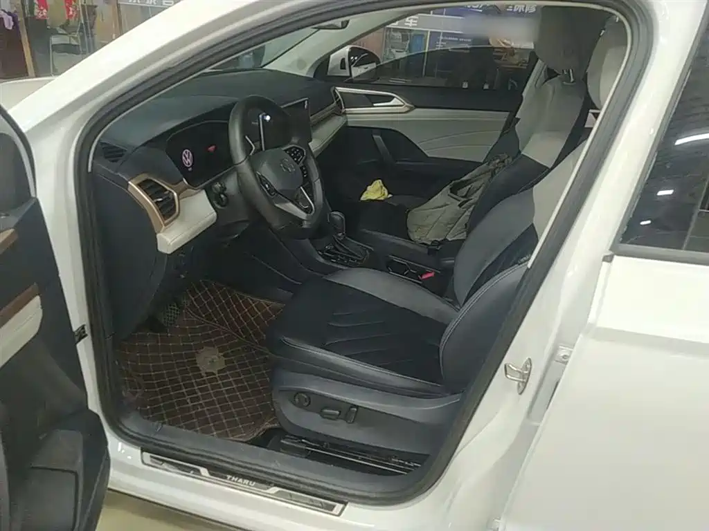Volkswagen Tharu 2023 300TSI 2WD Bright Moon Edition фото 15