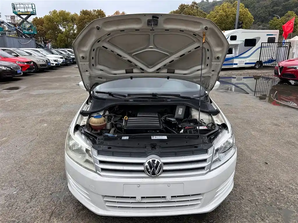 Volkswagen Santana 2015 1.6L Automatic Comfort Edition фото 18