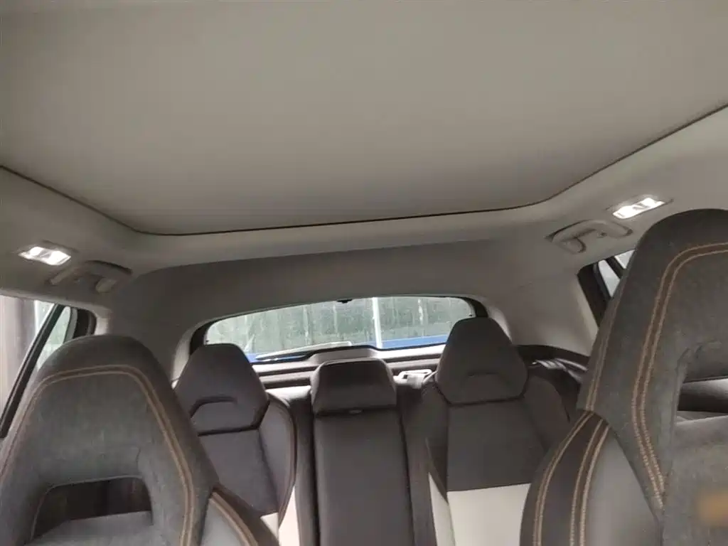 Lynk & Co 06 EM-P 2020 PHEV Plus фото 14