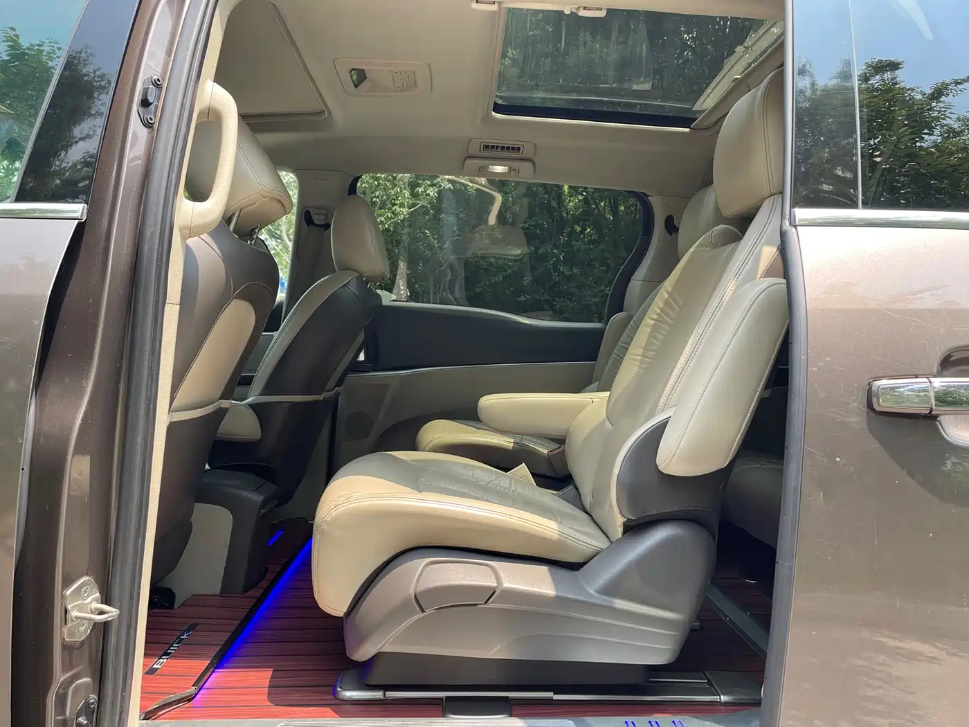 Buick GL8 2013 3.0L GT Luxury Business Elegance Edition фото 11