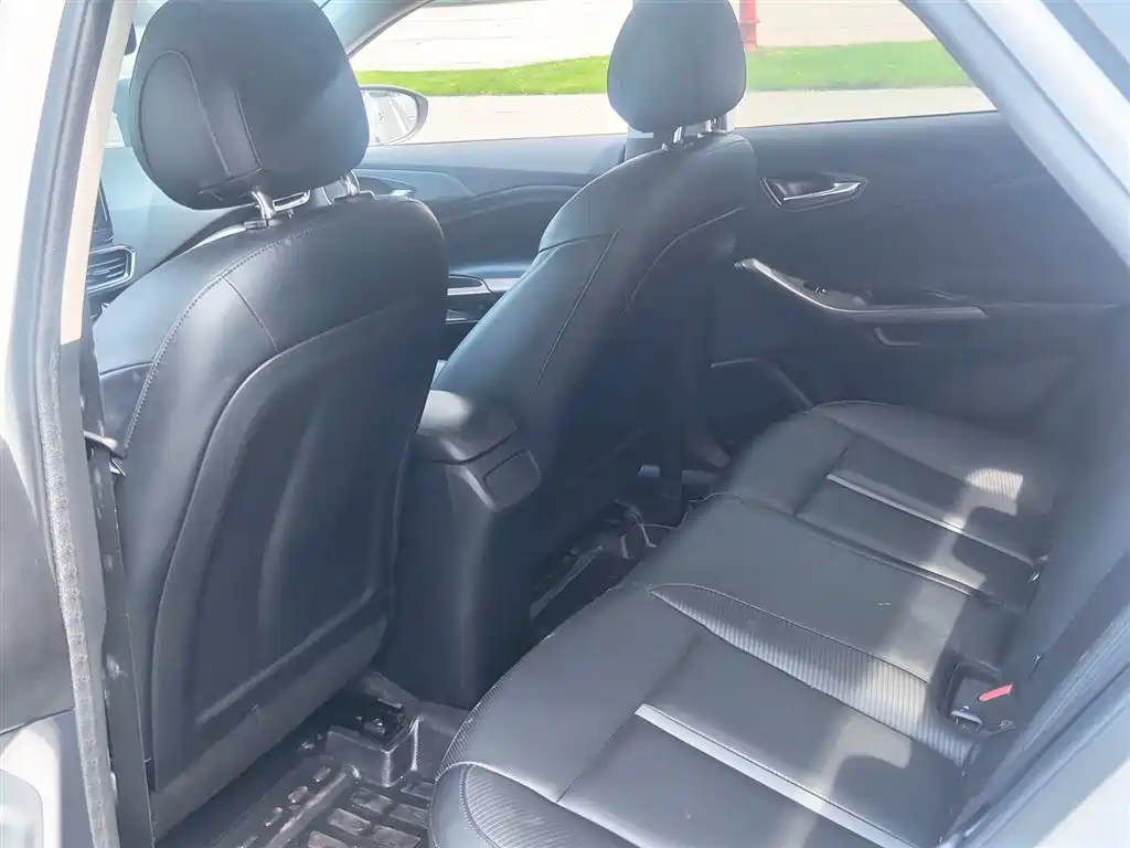 Hyundai Fista 2019 280TGDi Sport Edition China VI фото 6