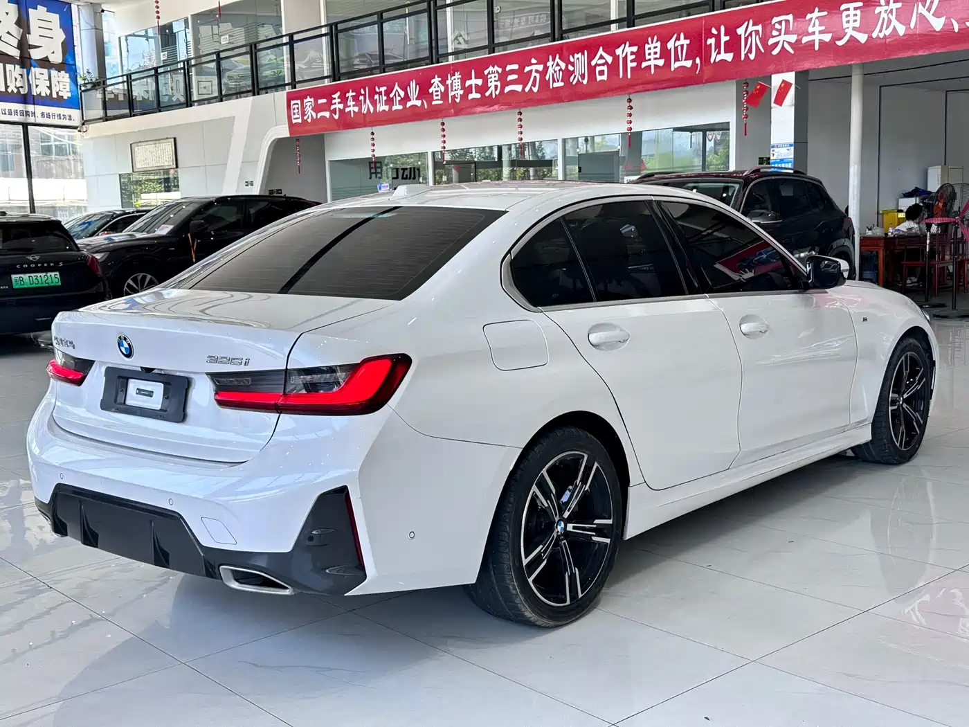 BMW 3 Series 2023 325i M Sport Package фото 7