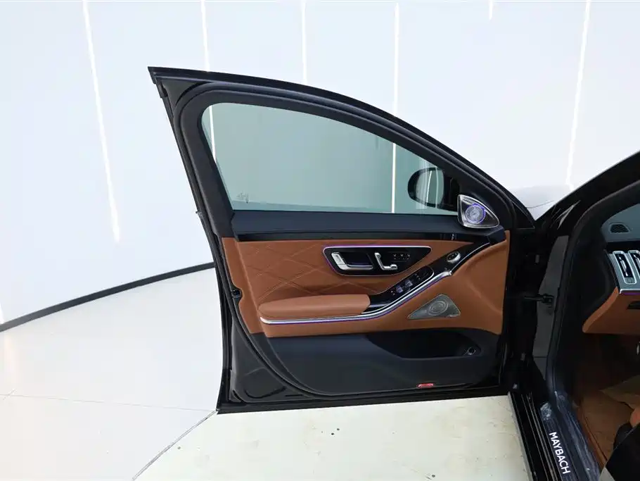 Mercedes-Benz Maybach S-Class 2025 Facelift S 480 4MATIC фото 16