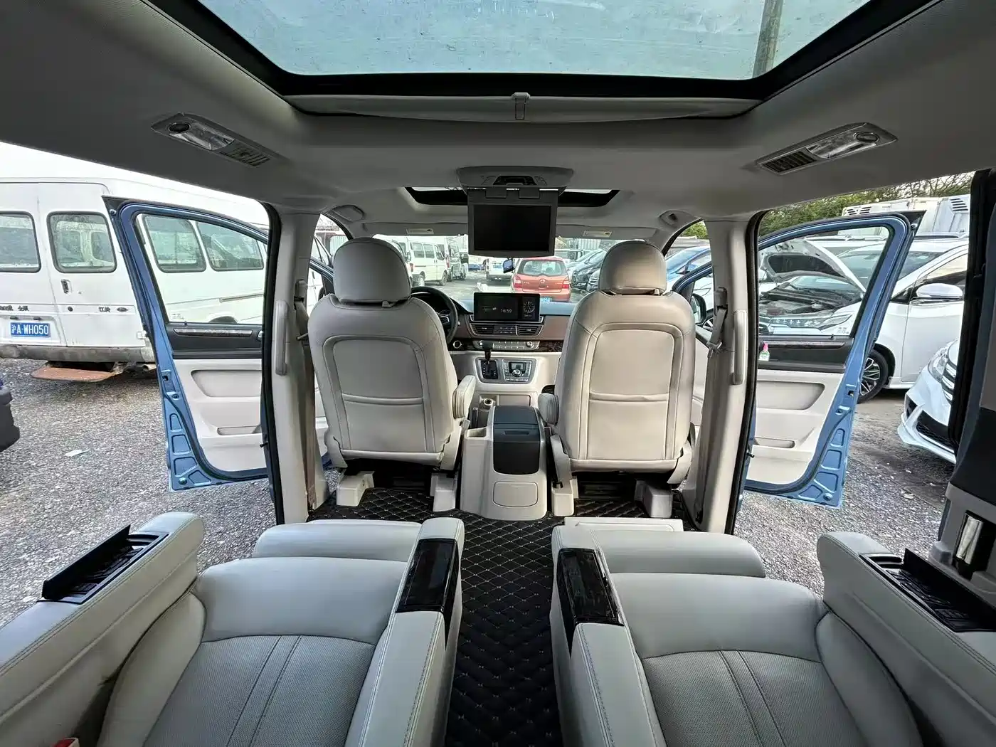 SAIC Maxus Maxus G10 2016 2.0T Automatic Flagship фото 17