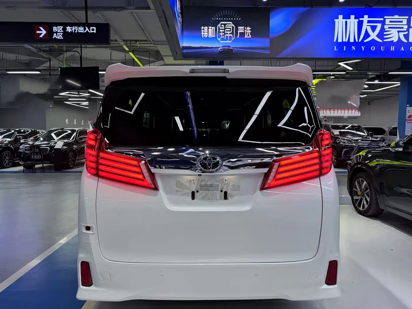 Toyota Alphard 2018 Facelift 3.5L Luxury Edition фото 5