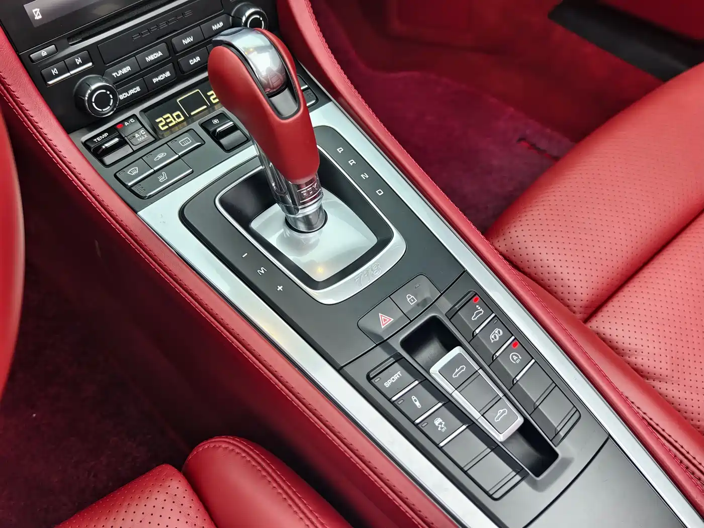 Porsche 718 2018 Boxster 2.0T фото 7