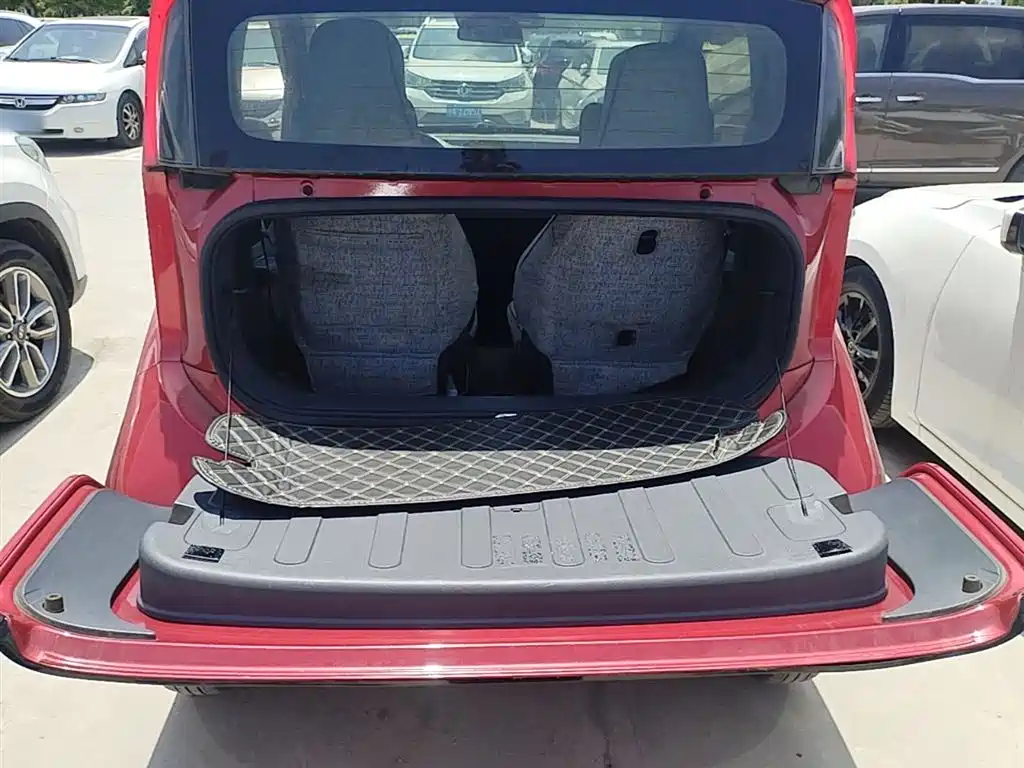 BAOJUN E200