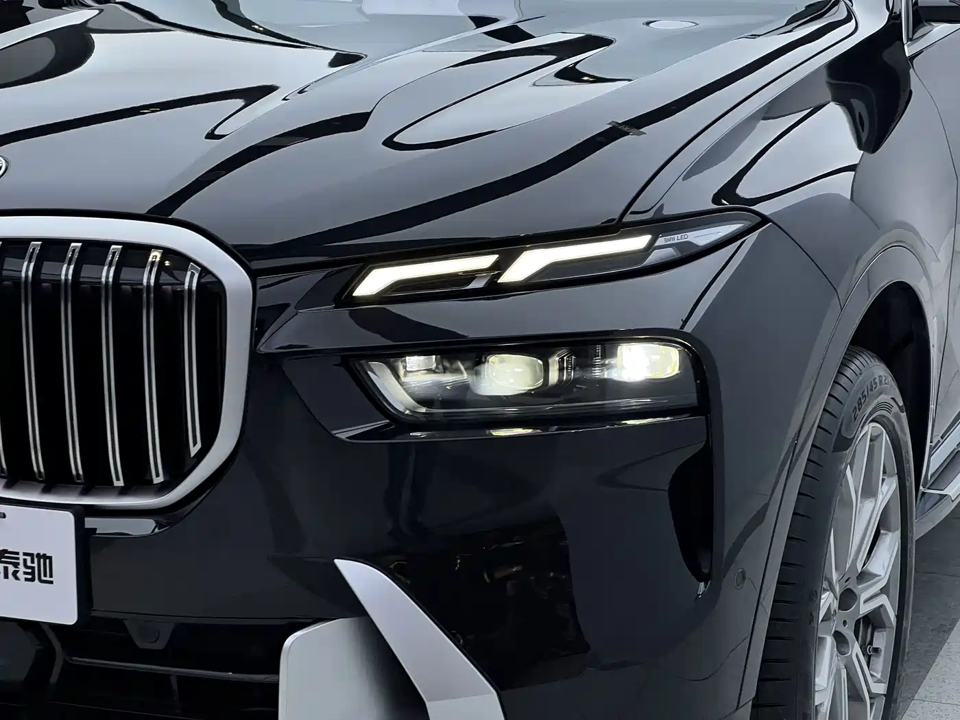 BMW X7 2024 xDrive40i Leading Luxury Package фото 5
