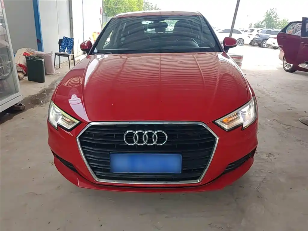 Audi A3 2018 30th Anniversary Sportback 35 TFSI Progressive фото 3