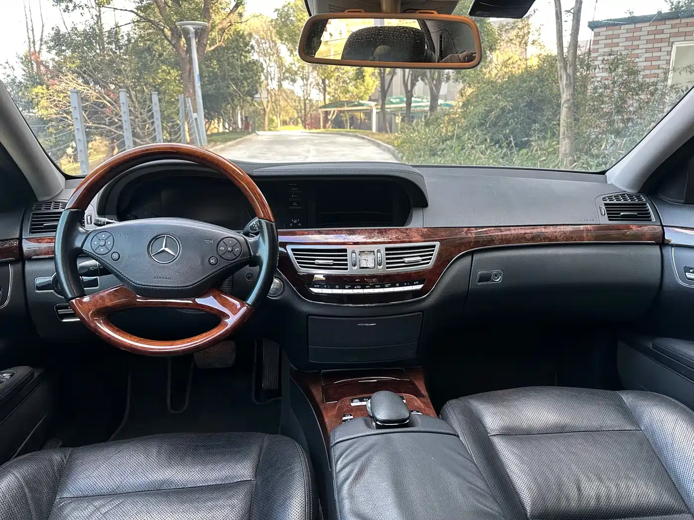 Mercedes-Benz S-Class 2012 S 300 L Premium Grand Edition фото 6