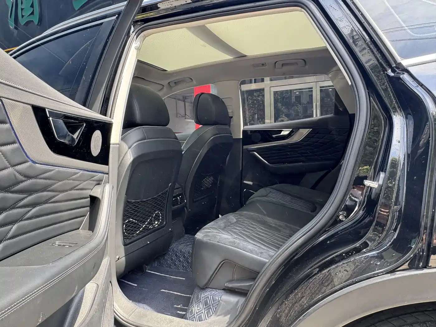 Hongqi HS5 2022 2.0T Smart Connect Premium Edition фото 9