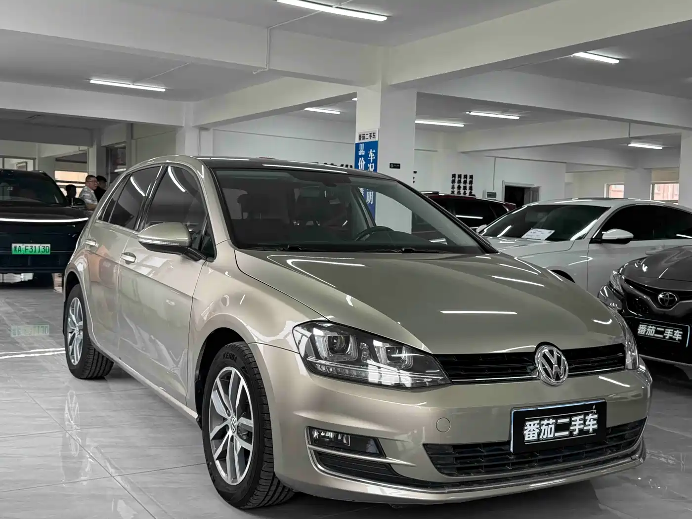 Volkswagen Golf 2016 230TSI Automatic Luxury фото 3