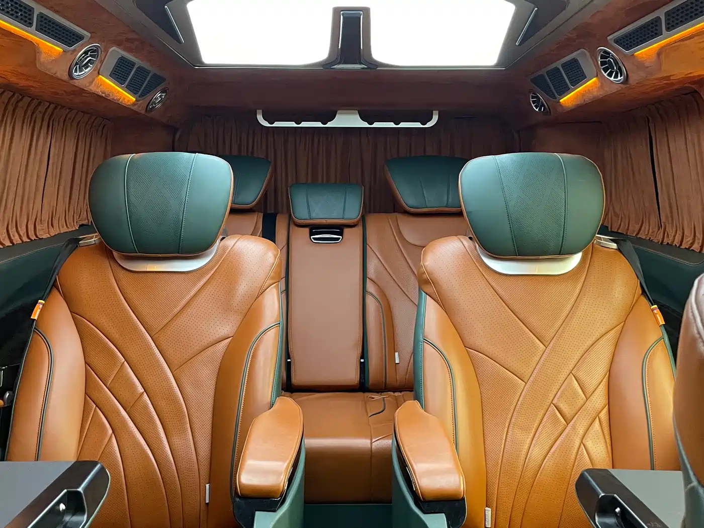 Ford Tourneo 2020 2.0T Automatic Business Class Edition China VI фото 24
