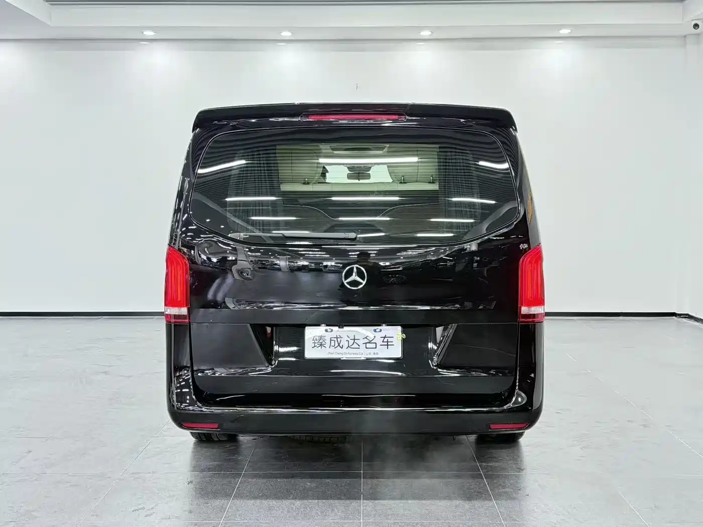 Mercedes-Benz Vito 2021 2.0T Elite 7-Seater фото 4