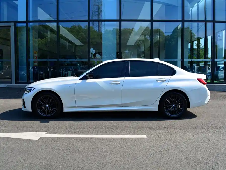 BMW 3 Series 2021 325Li M Sport Night Edition фото 4