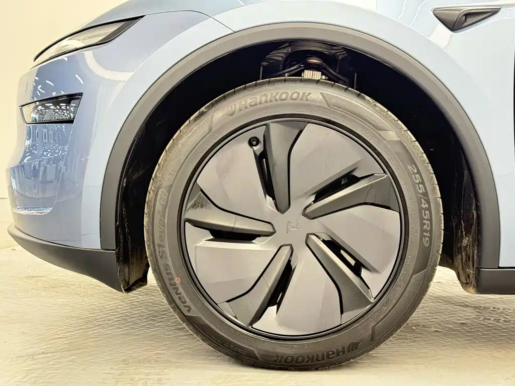 Tesla Model Y 2026 2026 Long Range Rear-Wheel Drive