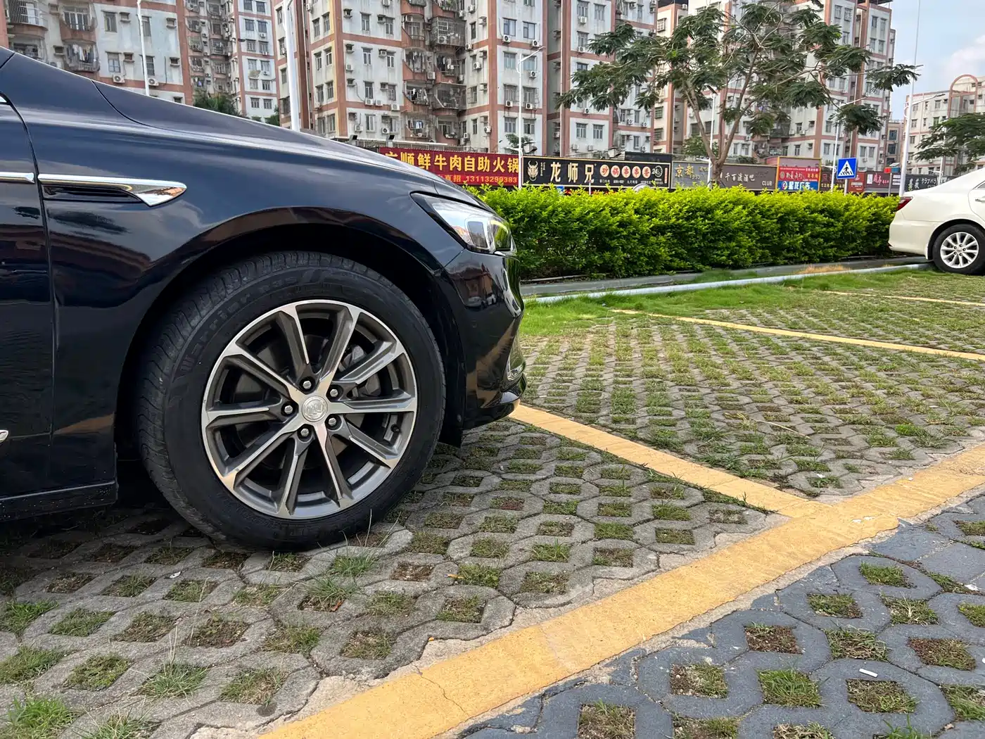 Buick LaCrosse 2019 28T Premium Model фото 8