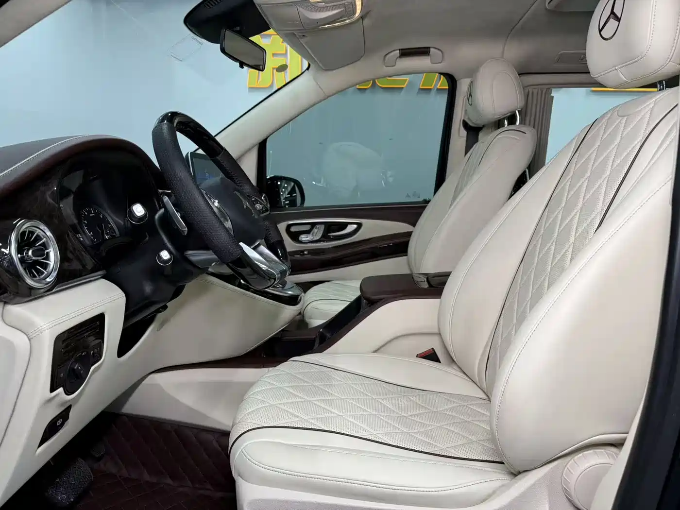 Mercedes-Benz Vito 2021 2.0T Elite 7-Seater фото 8