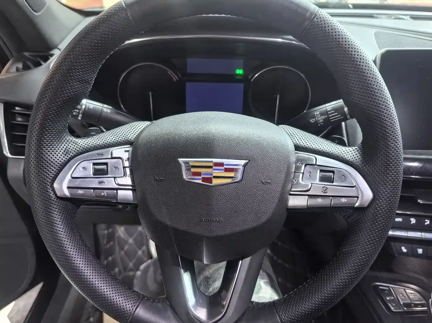 Cadillac CT5 2023 28T Luxury Style (Standard Edition) фото 5