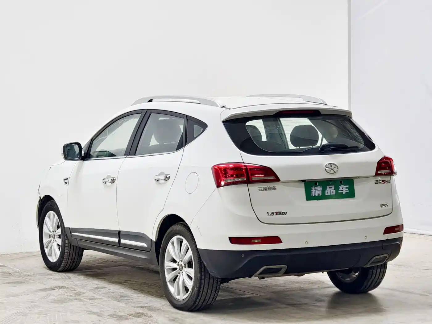 JAC Refine S5 2016 2015 1.5T Automatic Elite