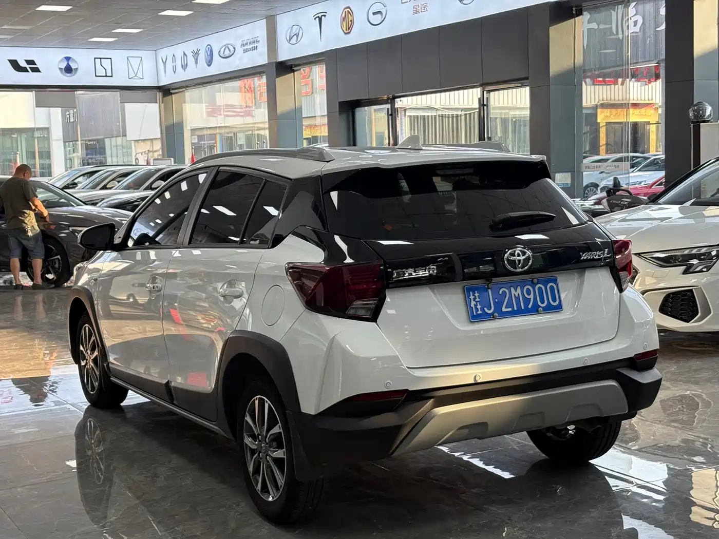 Toyota YARiS L Zhi Xuan 2022 Zhi Xuan X 1.5L CVT Luxury PLUS Edition фото 15