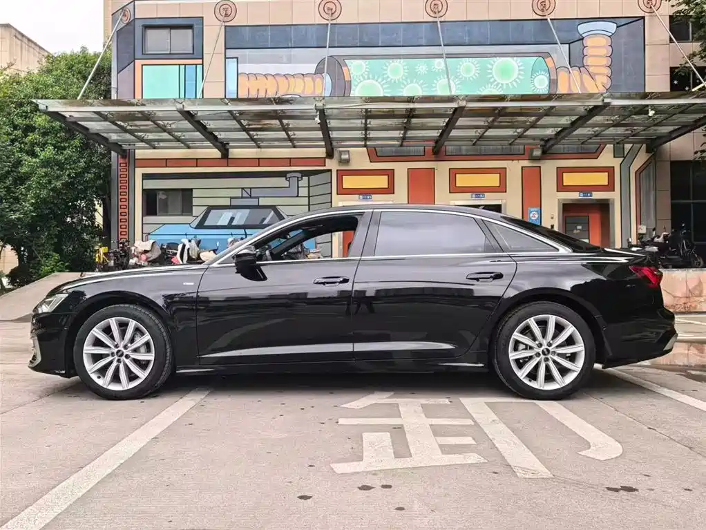 Audi A6L 2024 45 TFSI Premium Dynamic фото 16
