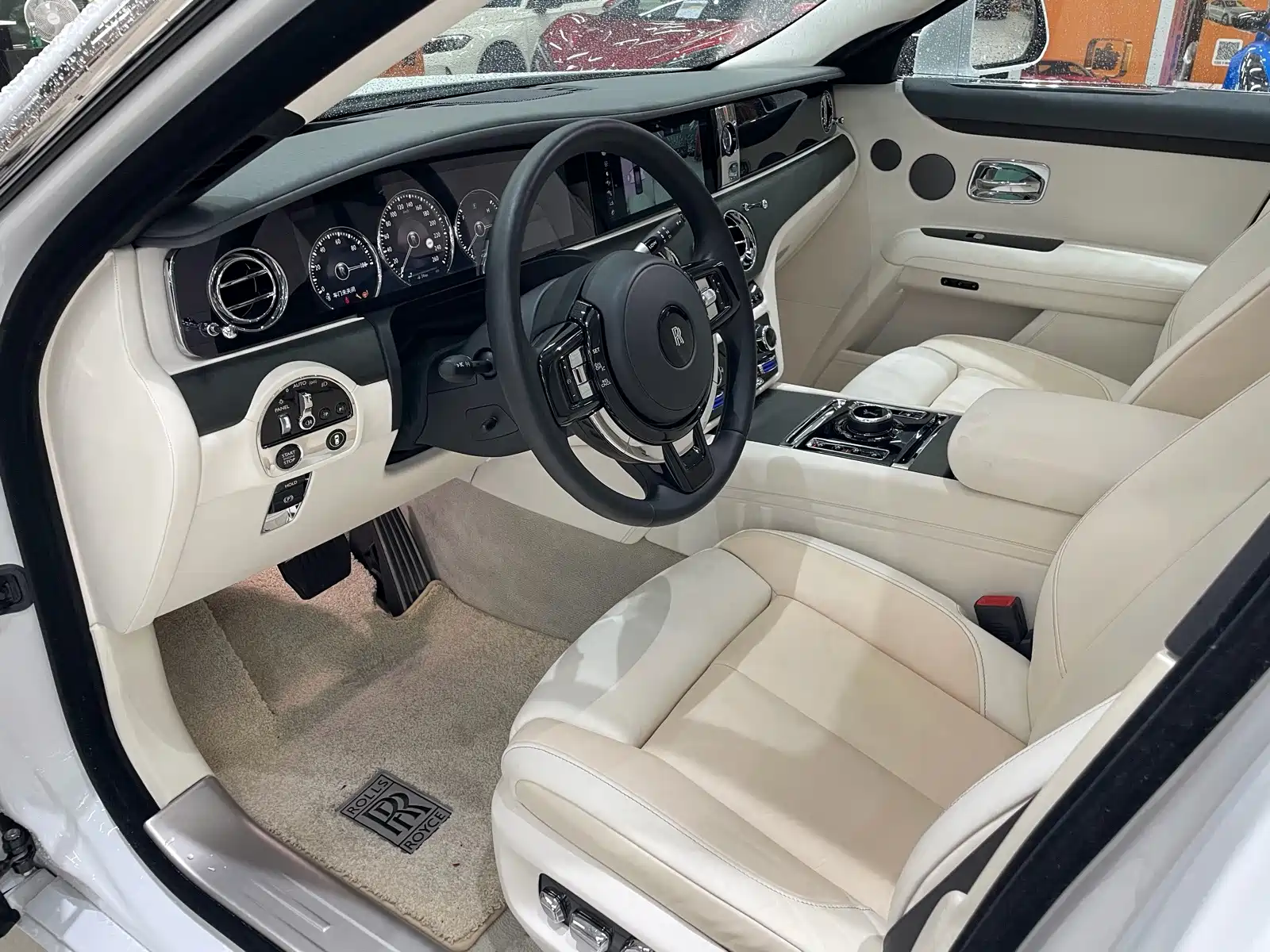 Фото 4 - Rolls-Royce Ghost