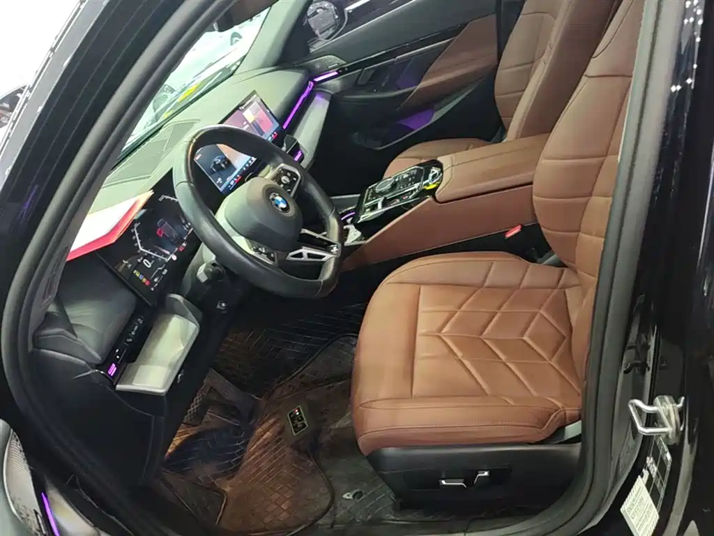 BMW 5 Series 2024 525Li M Sport Package фото 15