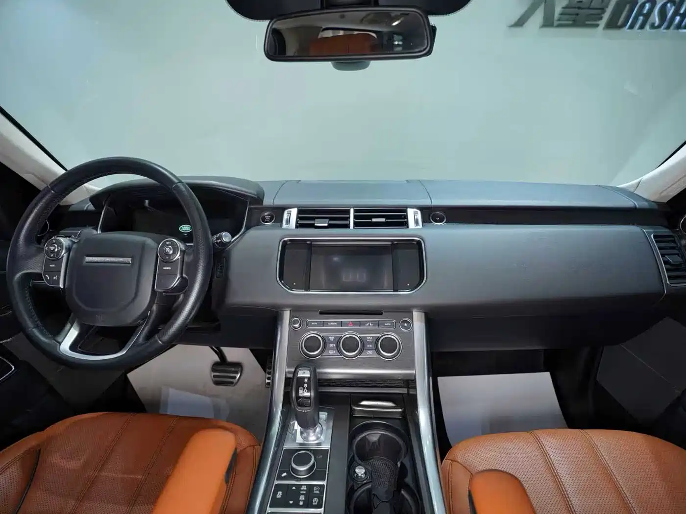 Land Rover Range Rover Sport 2016 Model 3.0 SC V6 HSE DYNAMIC фото 15