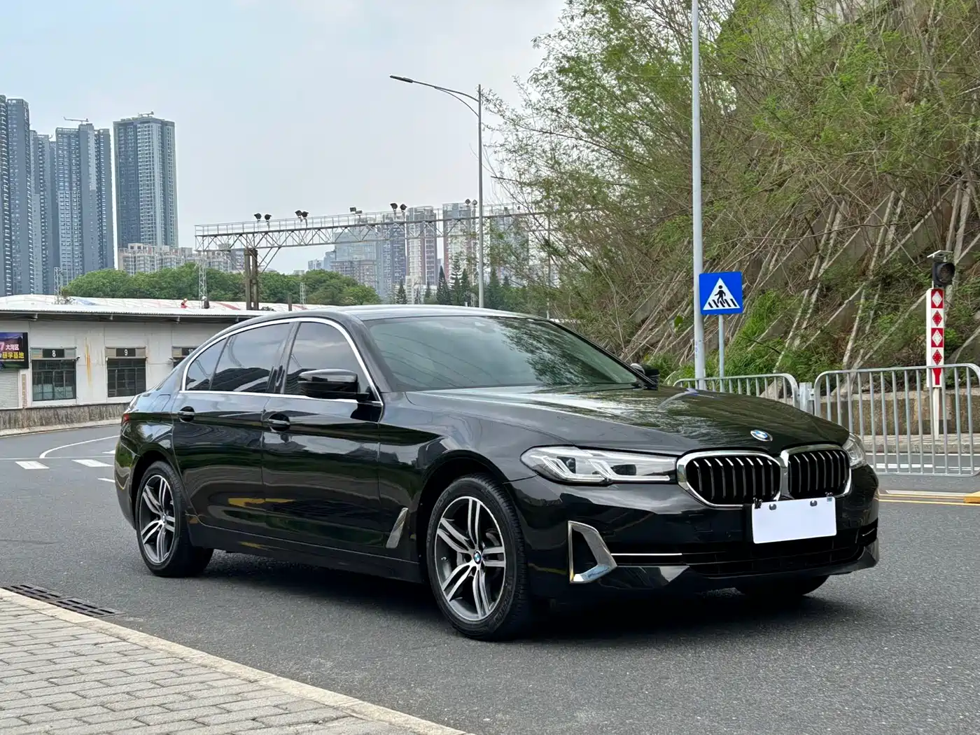 BMW 5 Series 2022 Facelift 530Li Leading Luxury Package фото 3