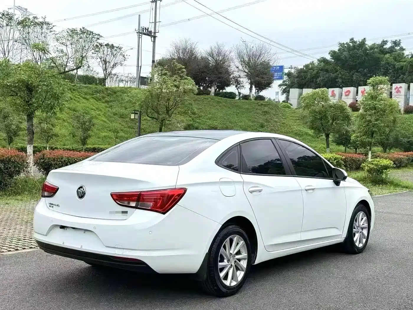 Buick Verano 2019 Sedan 15S Auto Leading фото 9