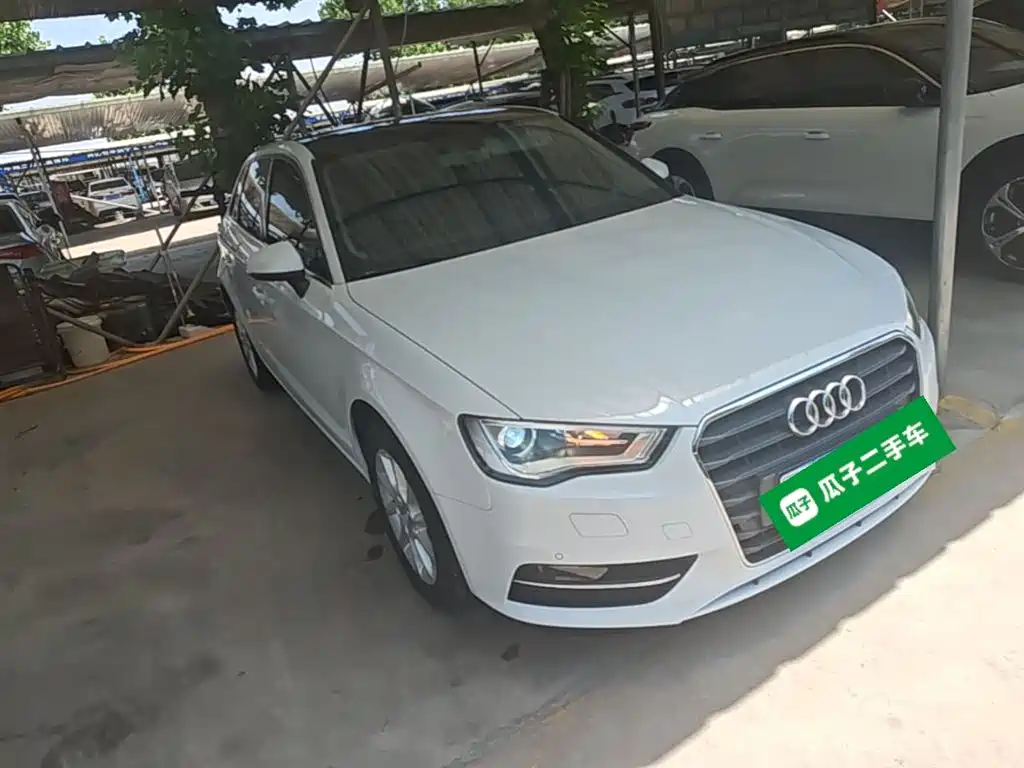 Audi A3 2014 Sportback 35 TFSI Automatic Fashion фото 4