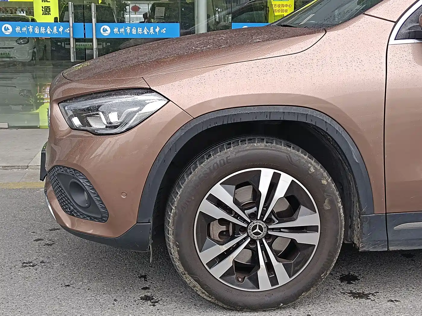 MERCEDES-BENZ GLA