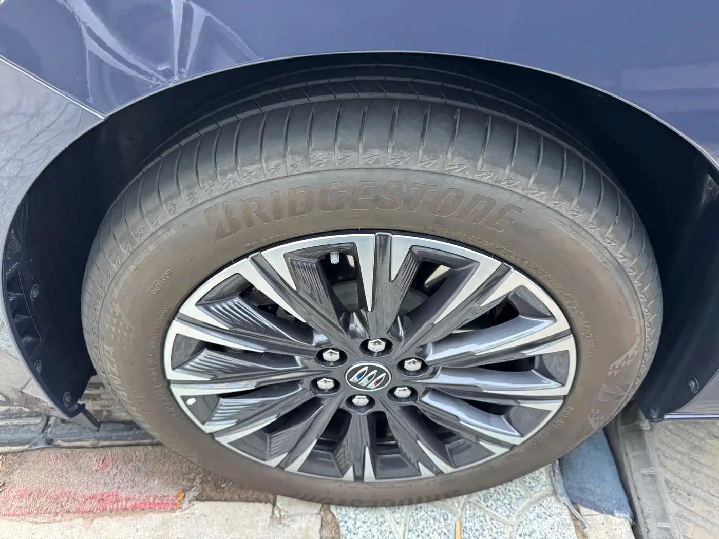 Buick GL8 2025 Land Honor Premium Edition фото 2