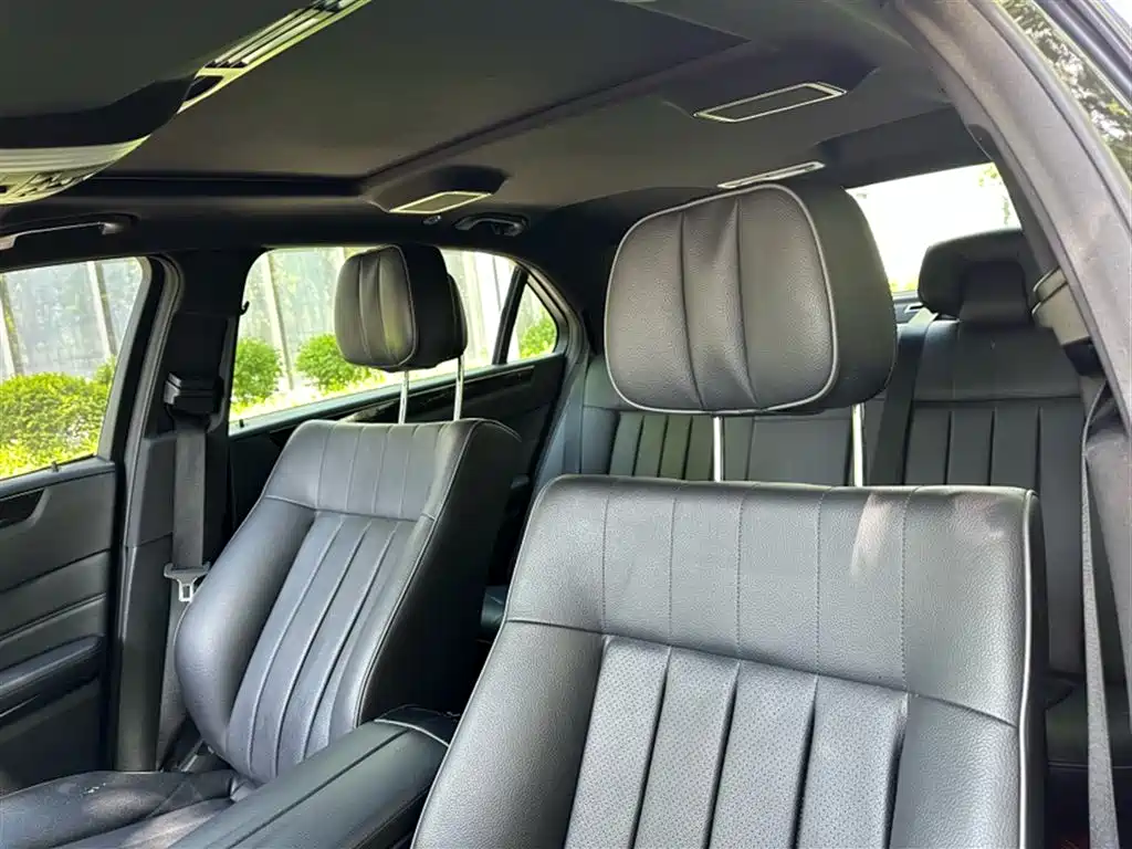 Mercedes-Benz E-Class 2015 E 260 L Sport фото 11
