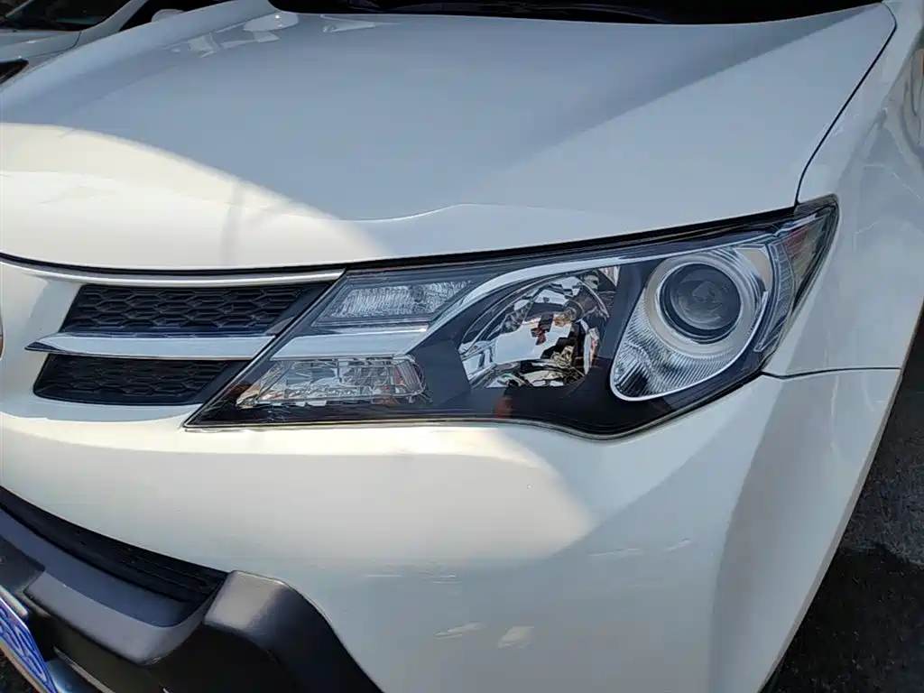 Toyota RAV4 Rongfang 2013 2.0L CVT 4WD Pioneer фото 24