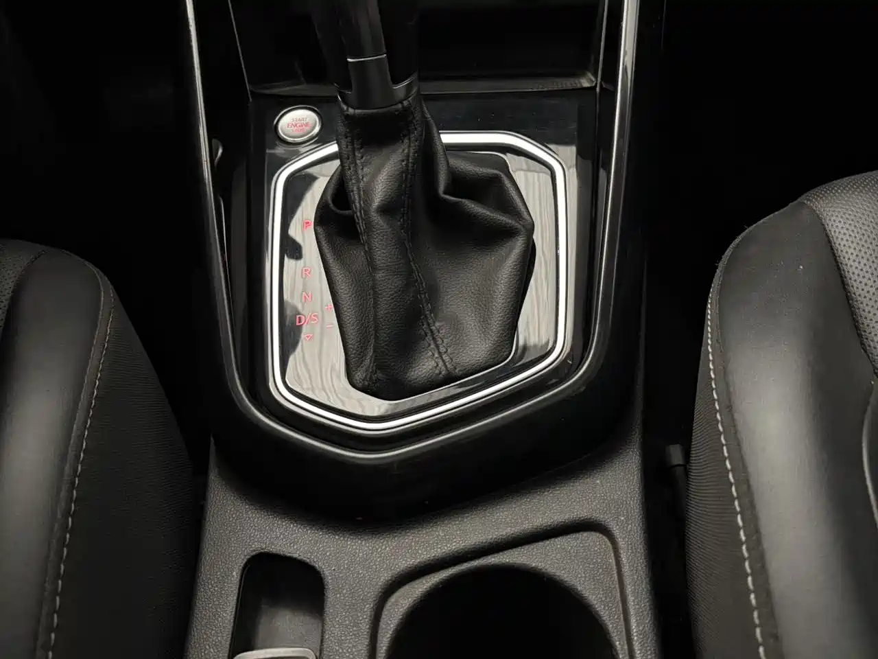 Photo 16 - Jetta VS7