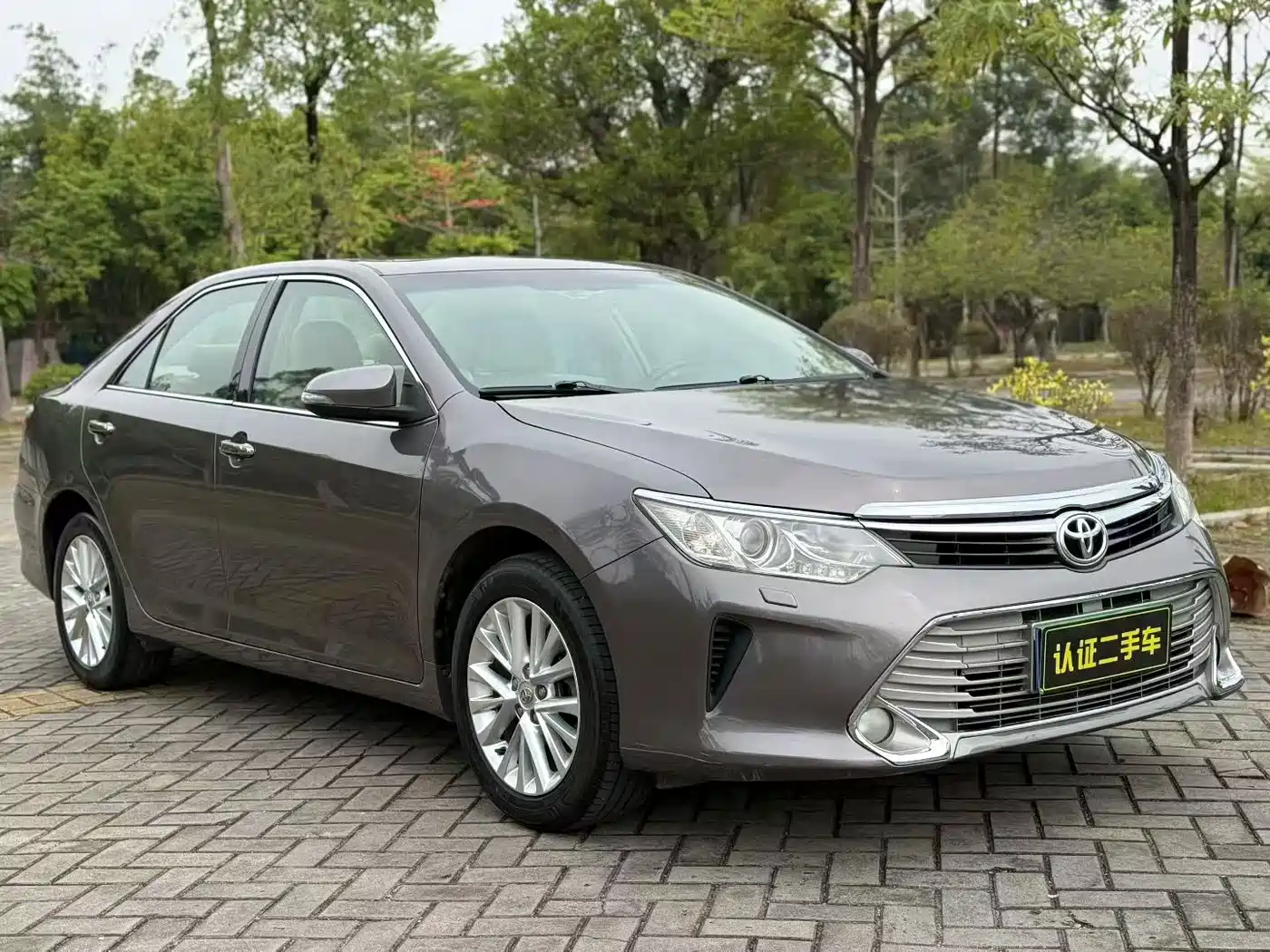 Toyota Camry 2015 2.5G Luxury Navigation Edition фото 3