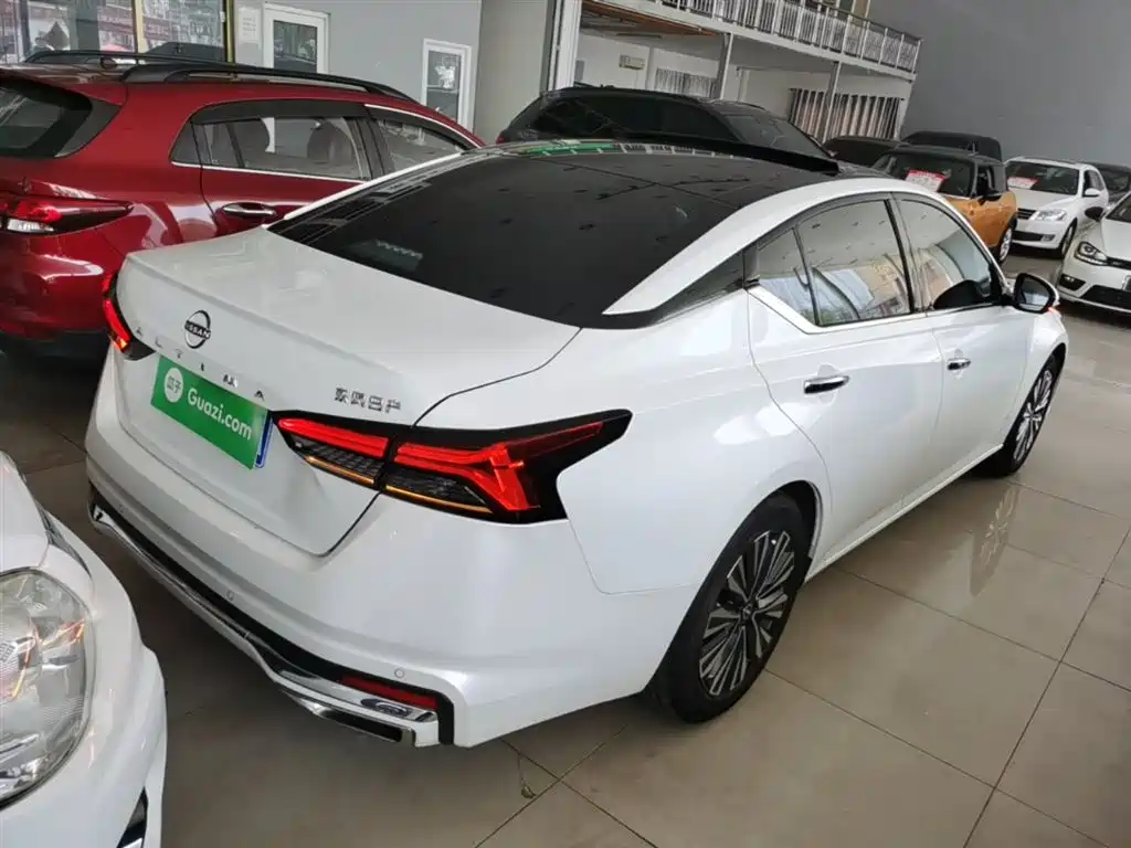 Photo 7 - Nissan Teana