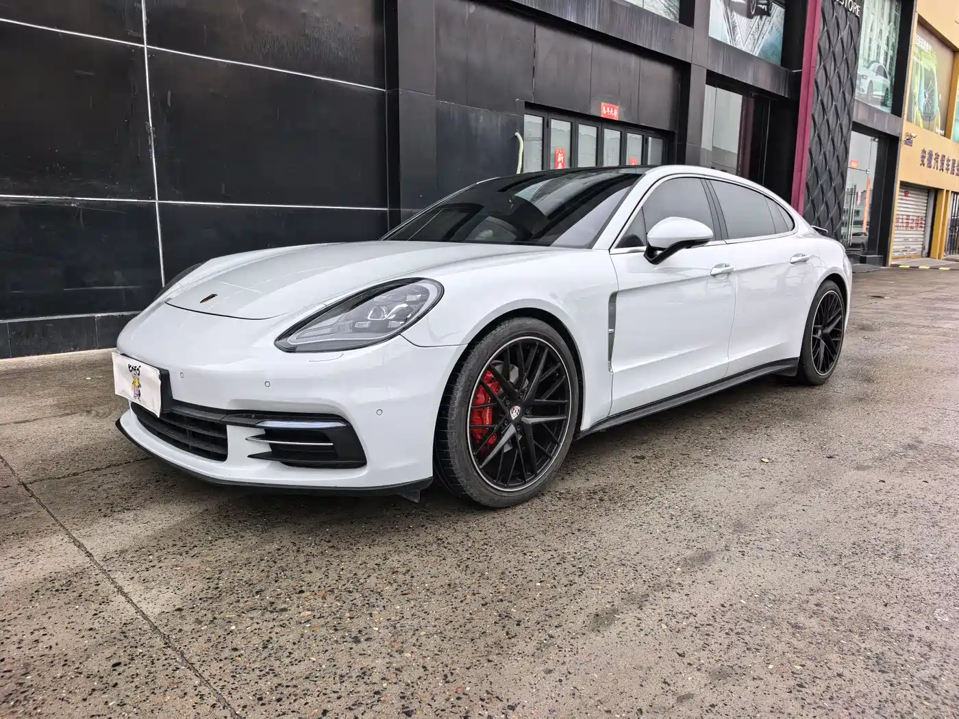 PORSCHE PANAMERA