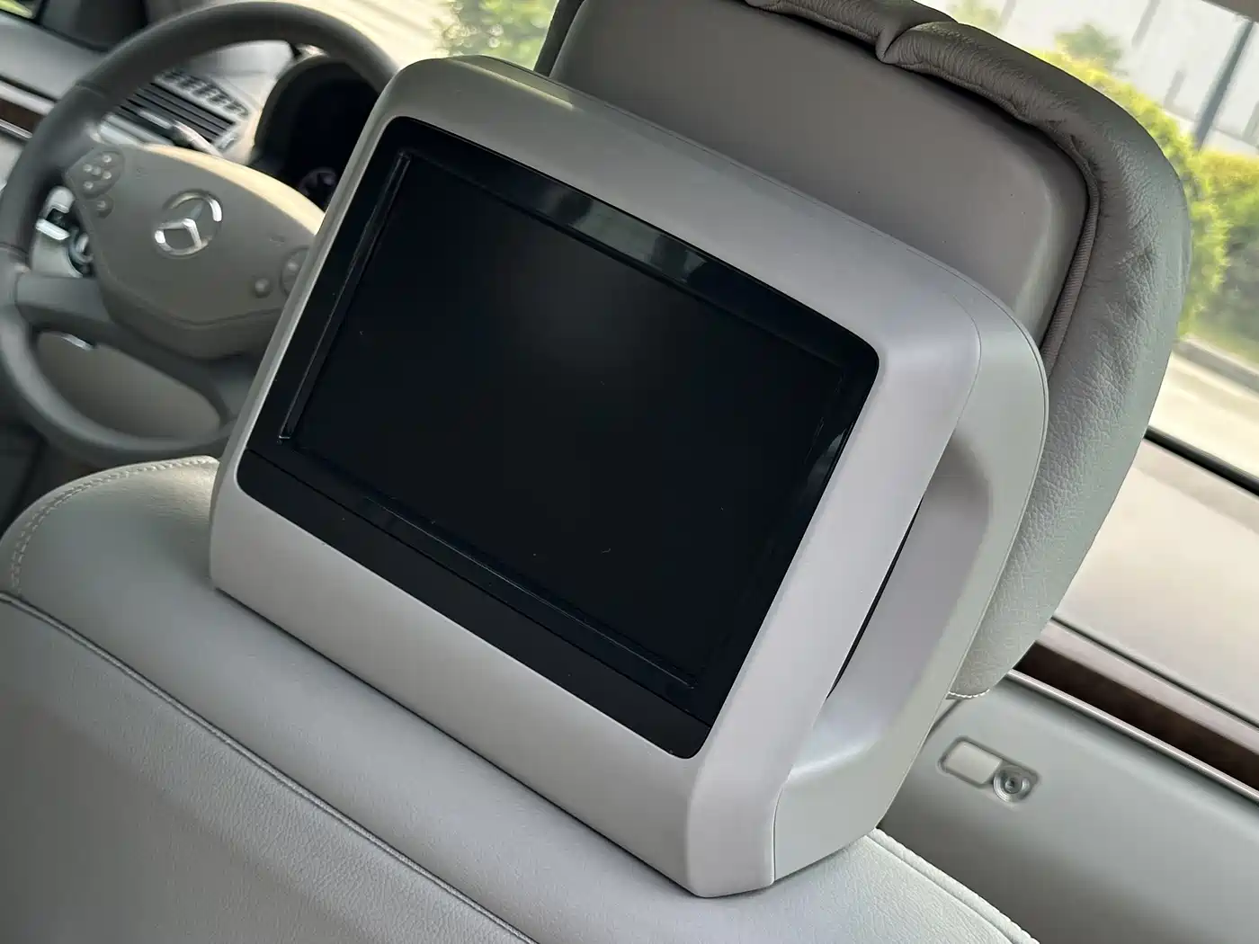 Mercedes-Benz S-Class 2010 S 300 L Premium фото 18