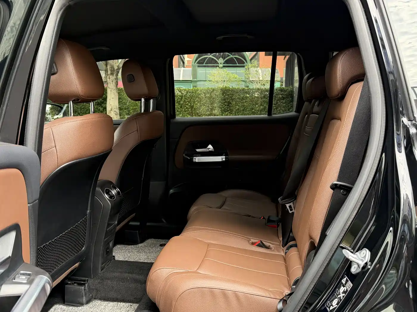 MERCEDES-BENZ GLB