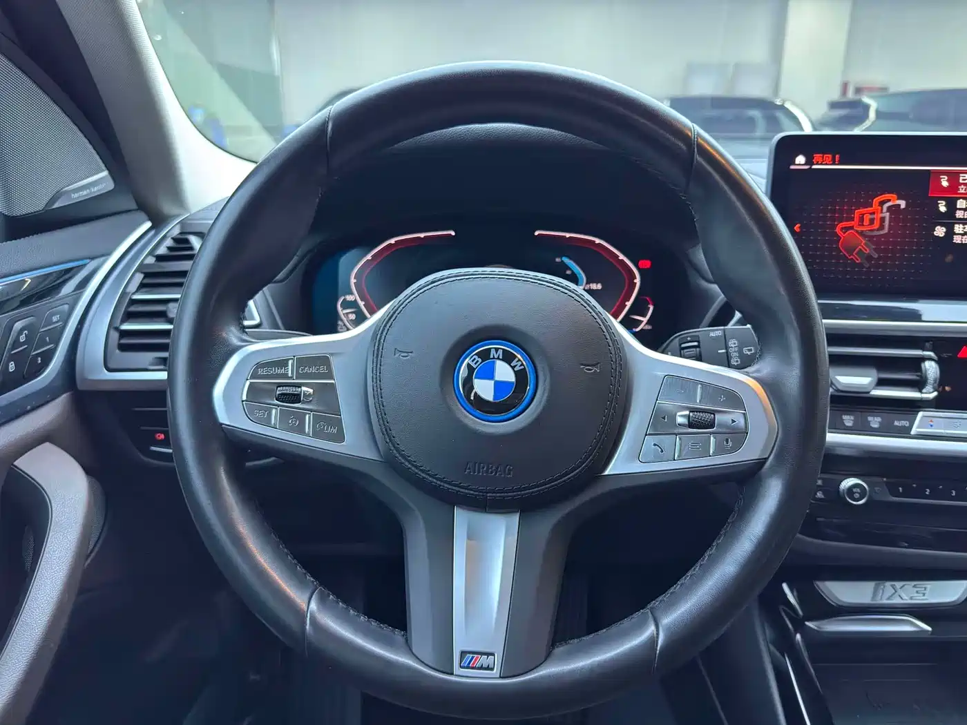 BMW iX3 2022 Facelift Leading Model фото 13